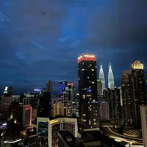 Axon By Luxury Suites Apartment